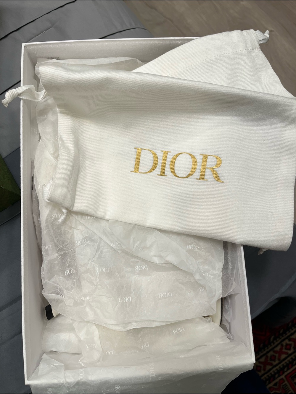 Dior Cream Patent Pointed Slingback Heels with J'Adior Ribbon - Picture 3 of 15